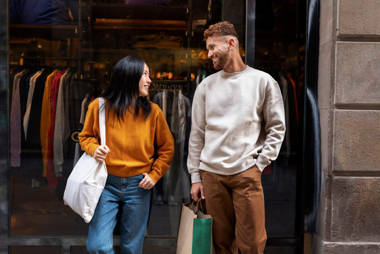 What to Wear on a First Date: Outfit Ideas by Vibe, Place, and Season