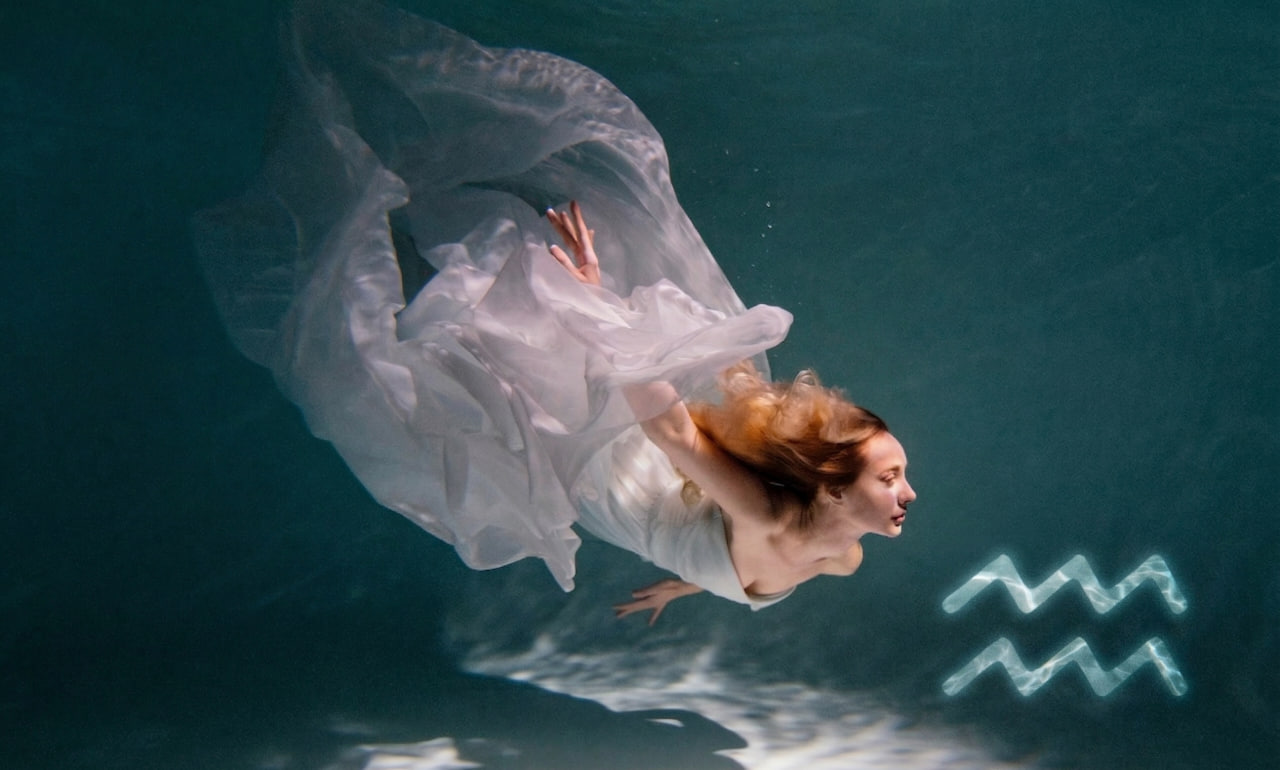 Aquarius Compatibility: Best Partners, Red Flags, and Dating Style