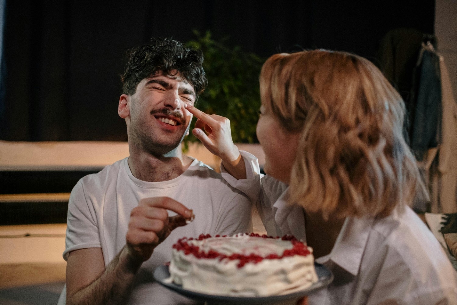 Needy Meaning in a Relationship: How It Shows Up and How to Become More Secure