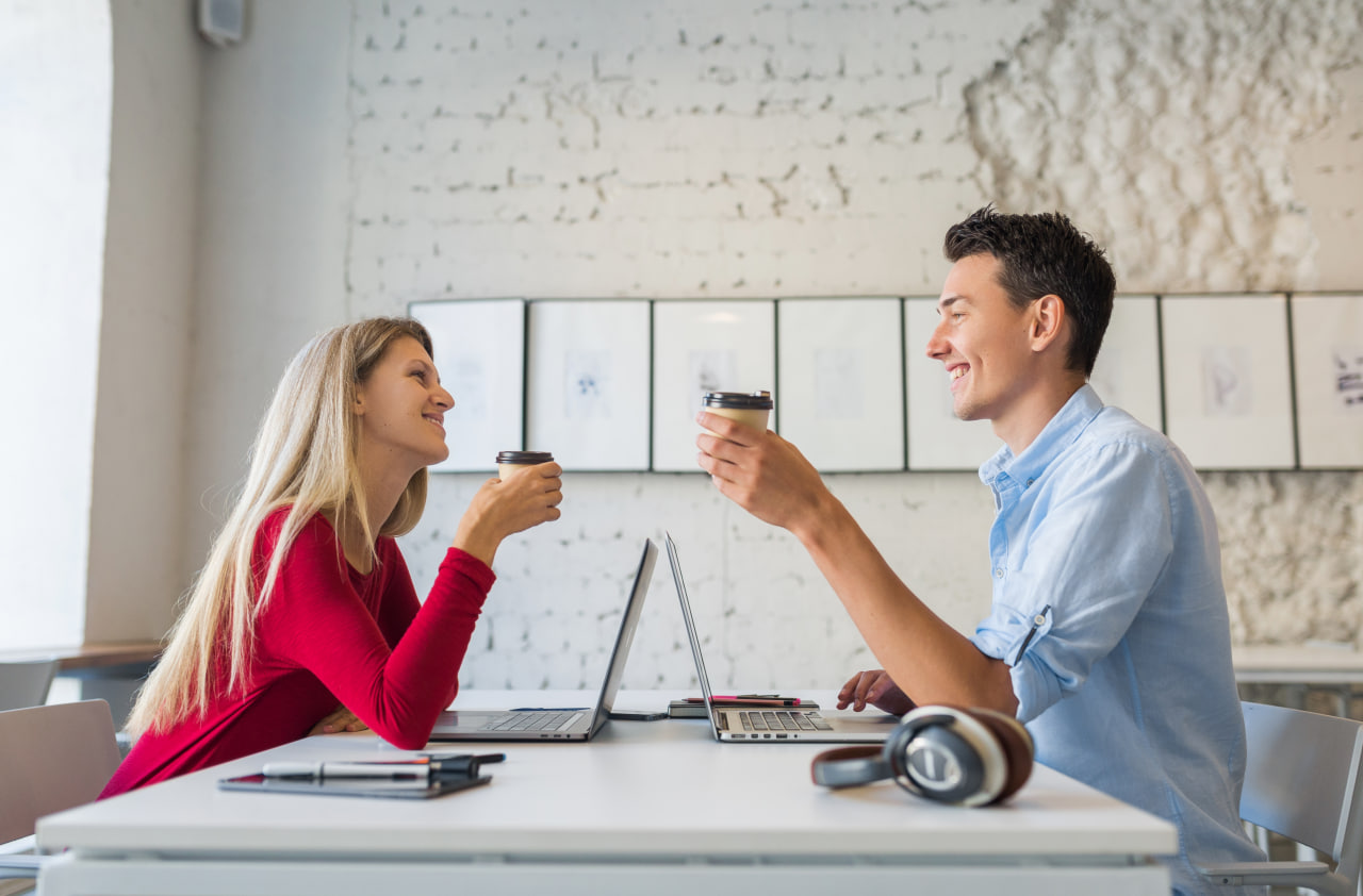 How to Ask a Coworker Out Respectfully and Keep Things Comfortable