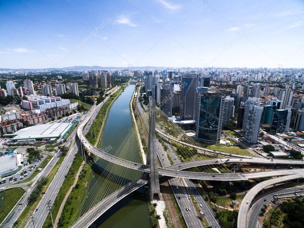 Relacionamento Online na Metropolitana de São Paulo