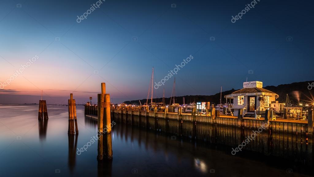 Online dating in Port Jefferson