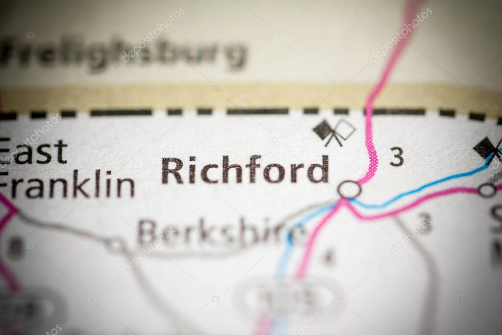 Online dating in Richford