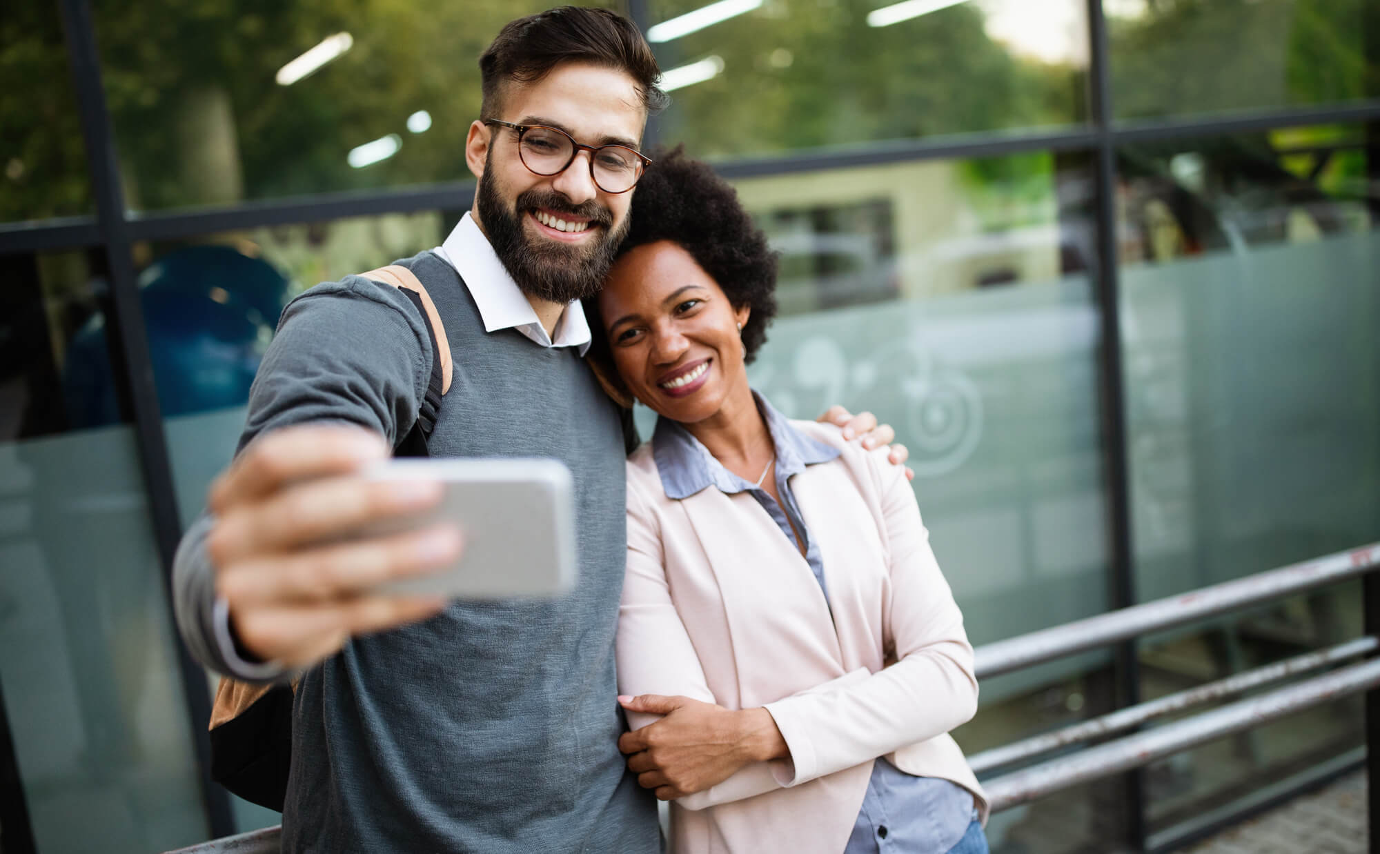 International Dating Site: find your couple in different countries with Kismia