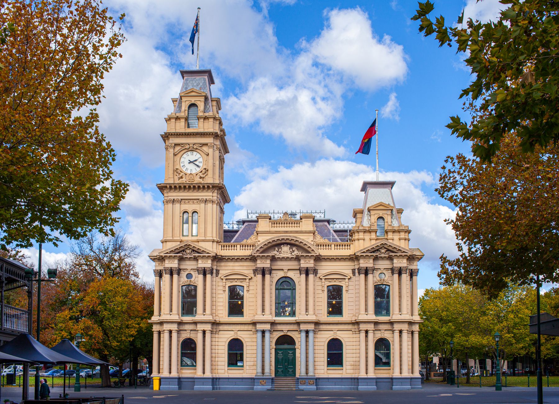 Take your next step toward dating in Bendigo