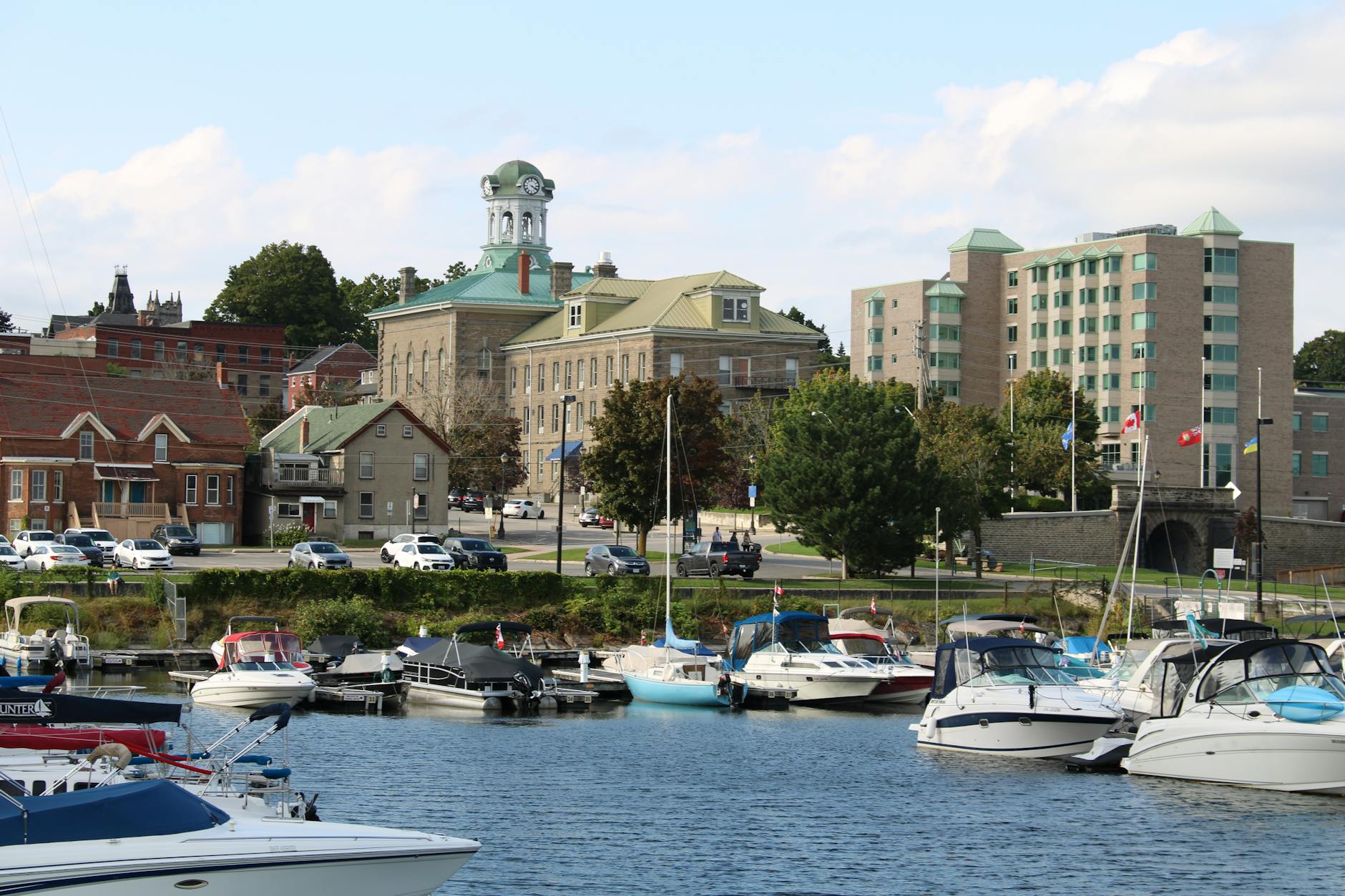 Pourquoi choisir Kismia pour vos rencontres à Saint-Catharines