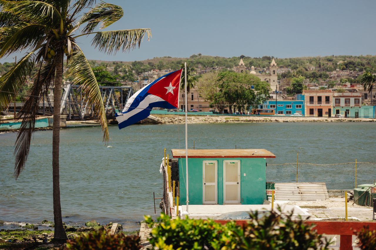 Manzanillo y sus solteros en busca de conexiones