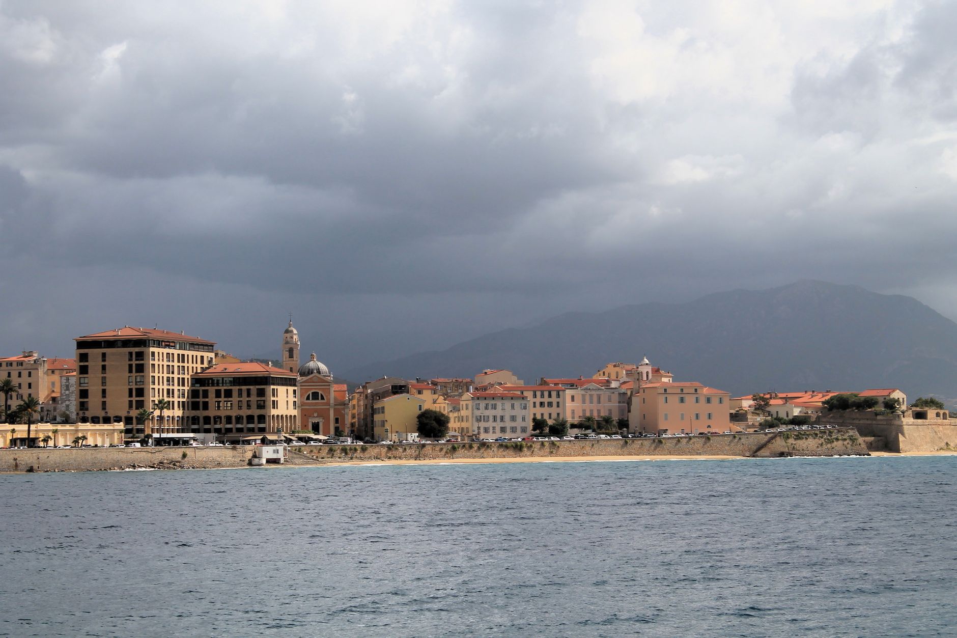 Ajaccio, un lieu où les célibataires cherchent des relations authentiques