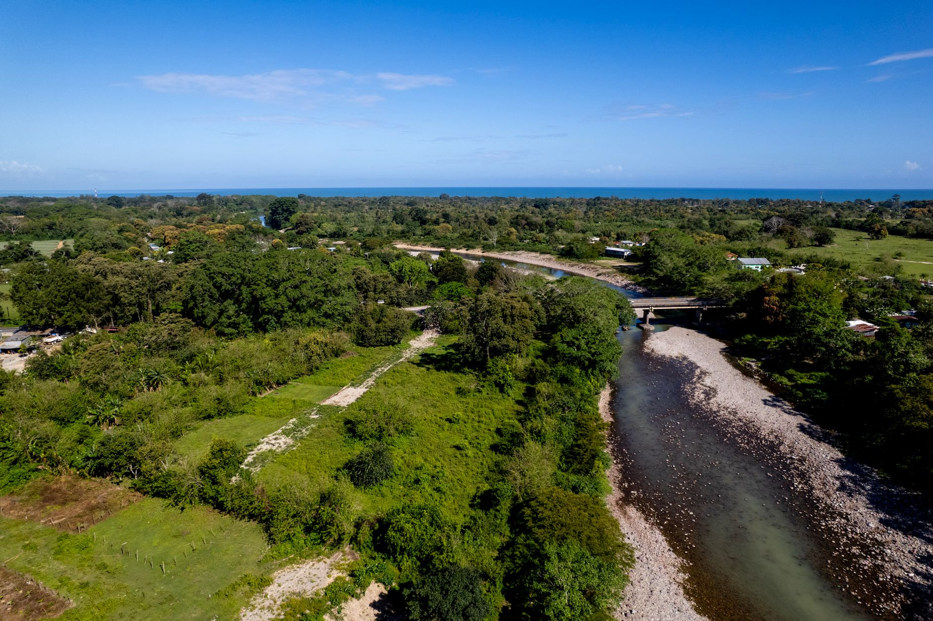 Conoce solteros en La Ceiba de forma más fácil