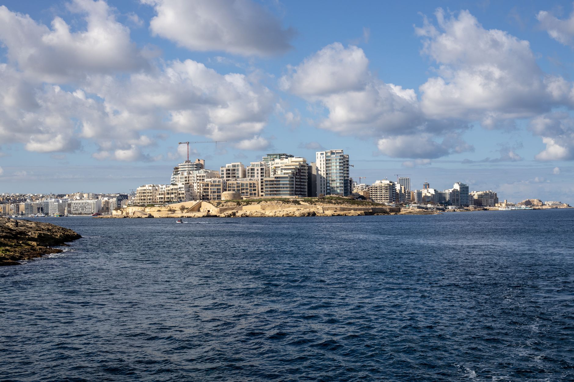 Your next good conversation in Sliema starts here