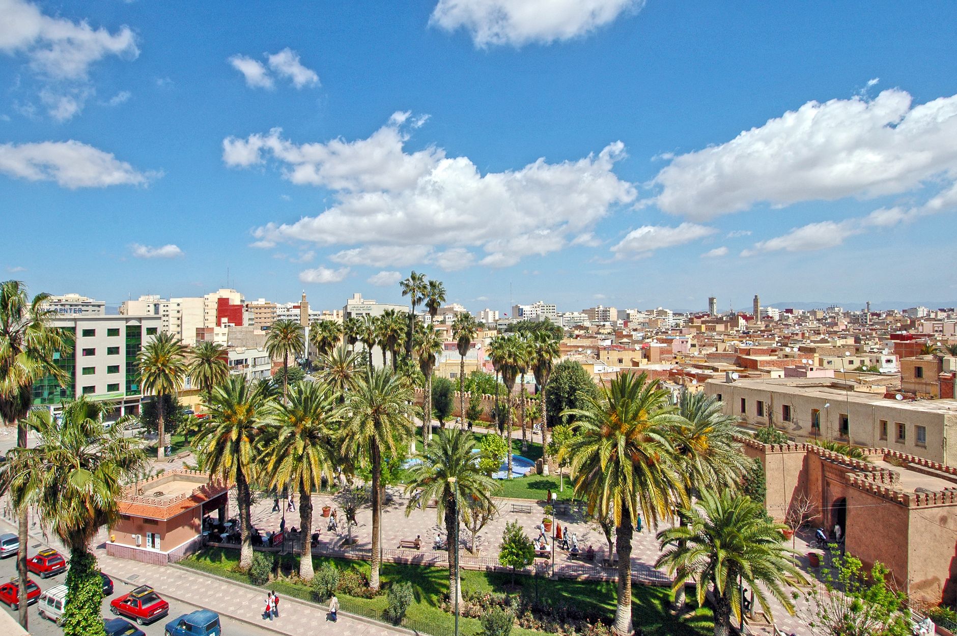 Votre prochaine rencontre à Oujda commence avec vous