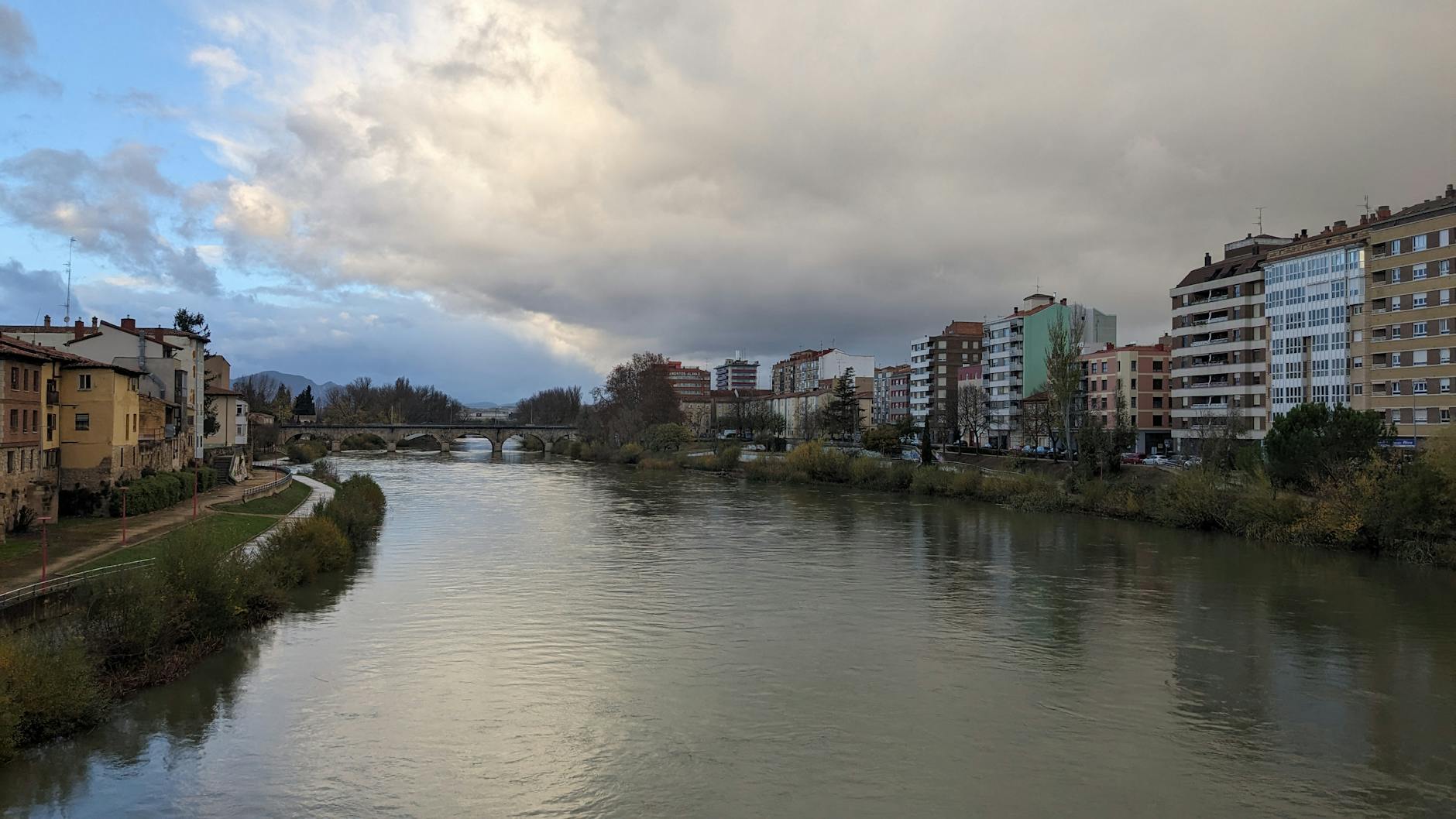 ¿Por qué utilizar Kismia Dating en Logroño?