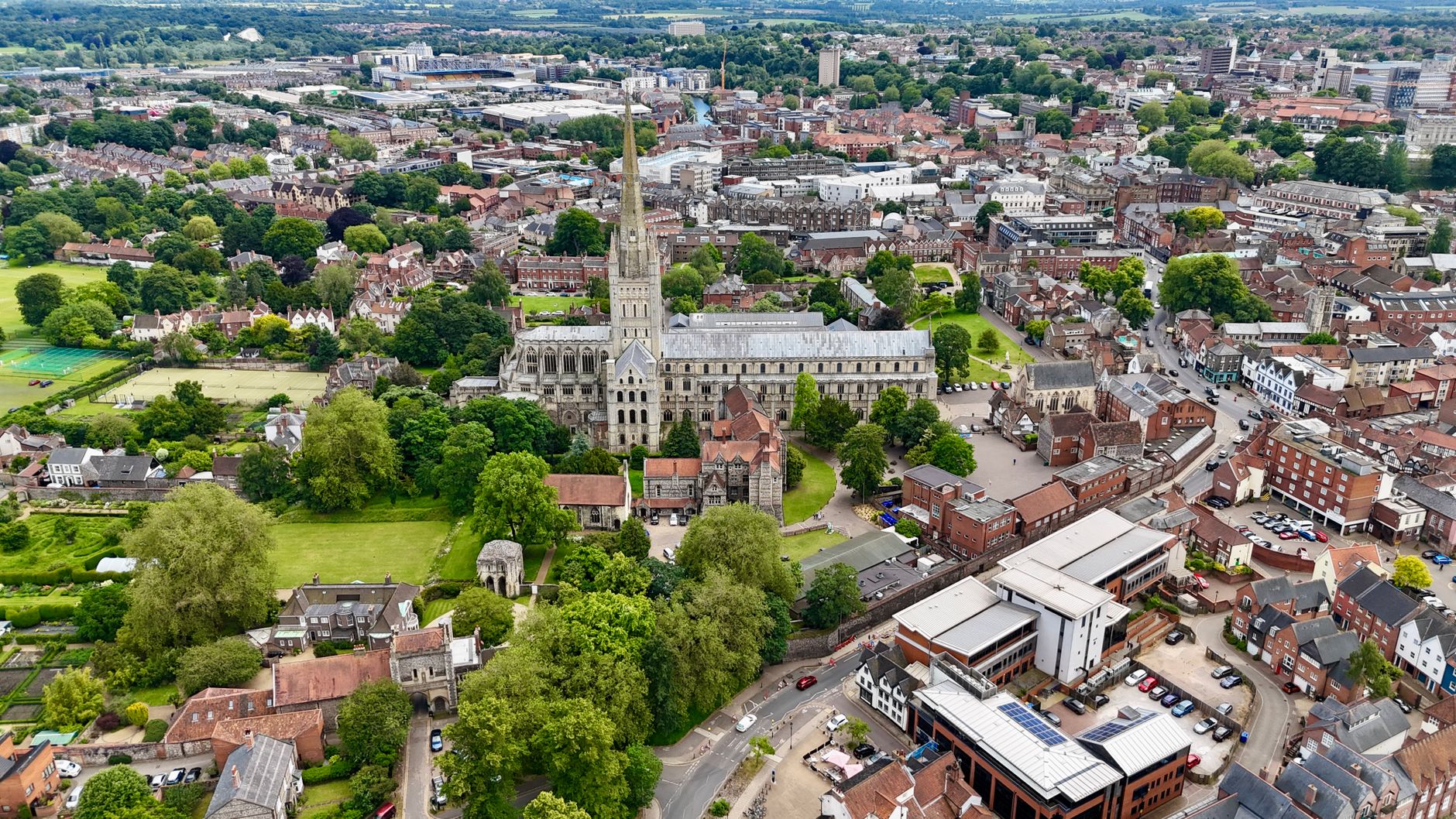 Dating in Norwich Just Got Way Better