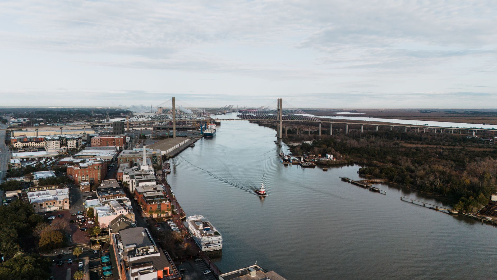 Explore how Savannah dating connects singles through Kismia