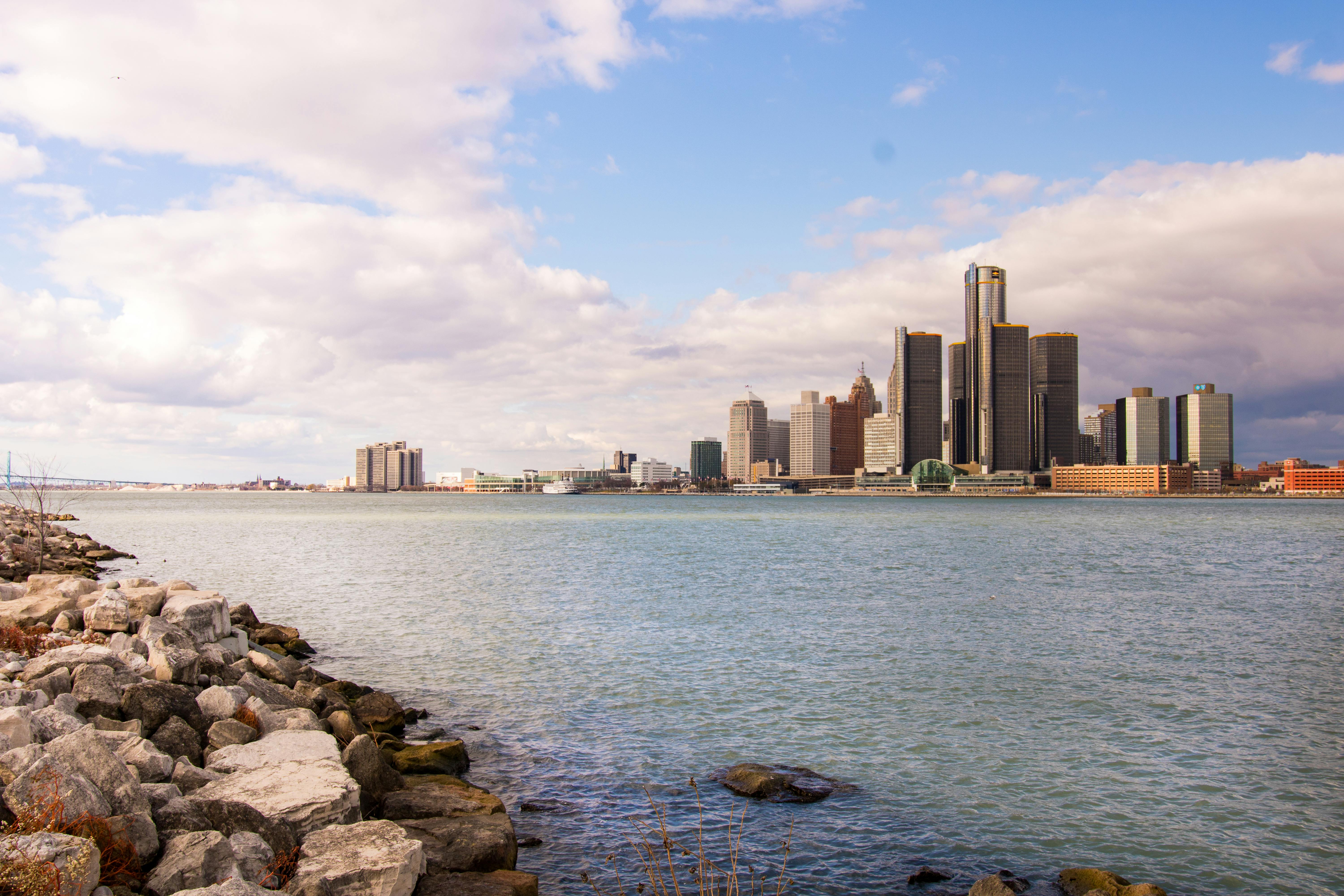 Detroit Singles Looking to Connect