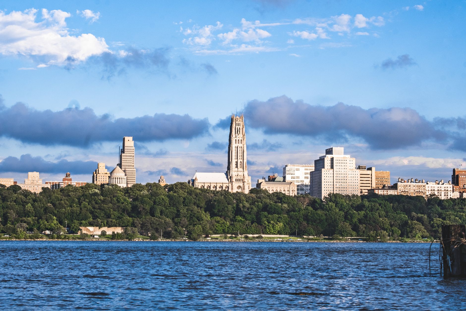 Dating in Yonkers just got easier with Kismia